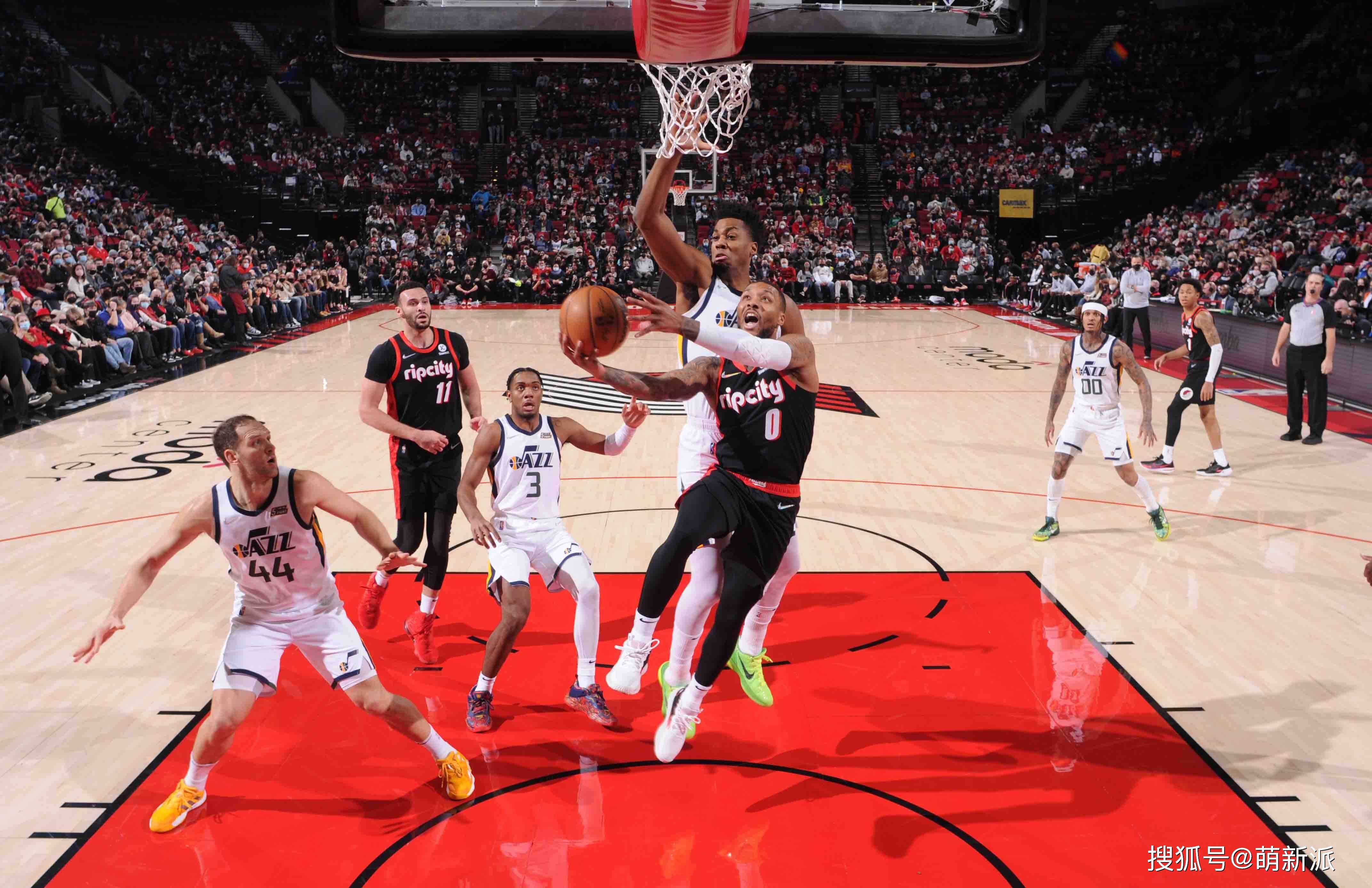 包含欧篮联冲刺阶段走向成谜，里尔绝杀压哨，气氛紧张，纪律约束更严格的词条金年会平台