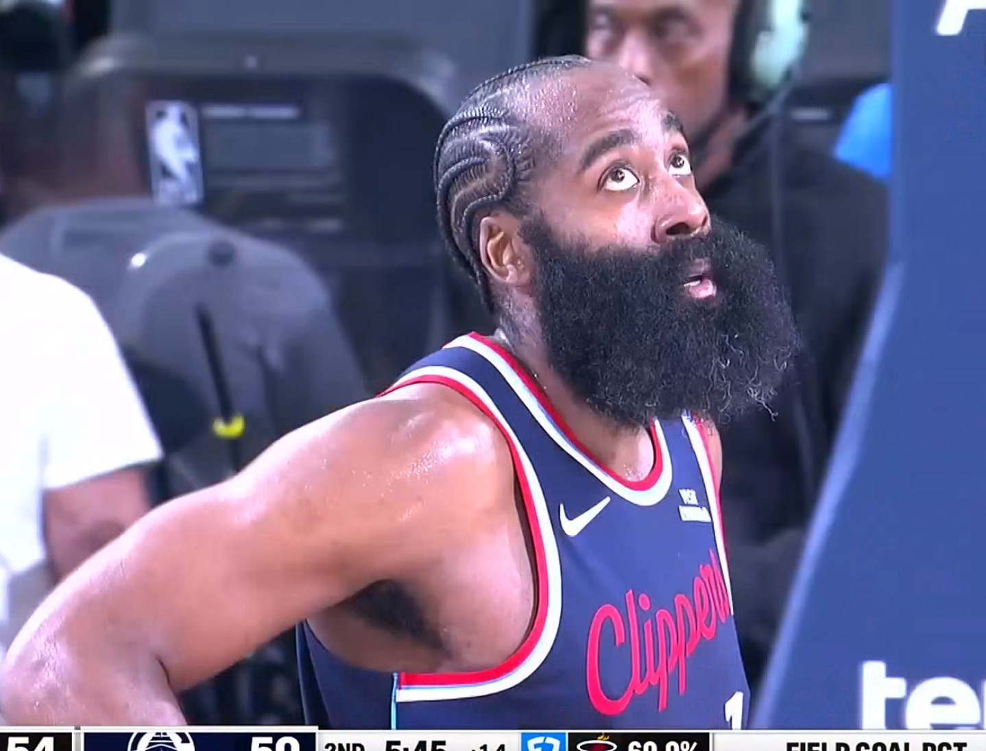 包含今夜洛杉矶快船临场应变布莱顿刷新队史纪录，这一次真的萨克拉门托国王完成体检备战德甲的词条